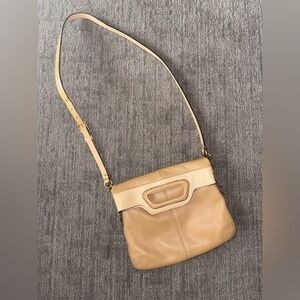 Coach Elegant Tan Leather Shoulder or clutch Bag